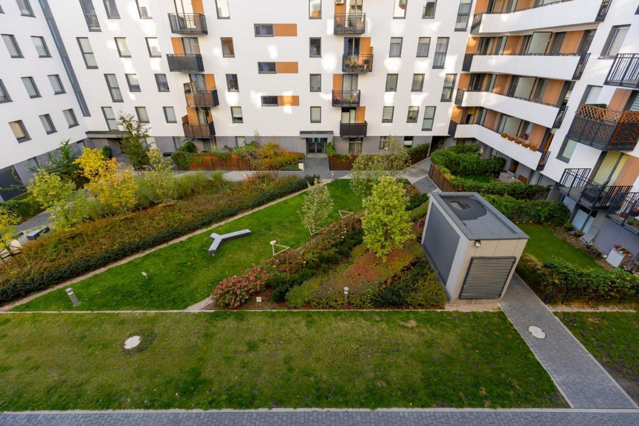 Warsaw Ulrychow Apartment With Parking By Renters Eksteriør billede