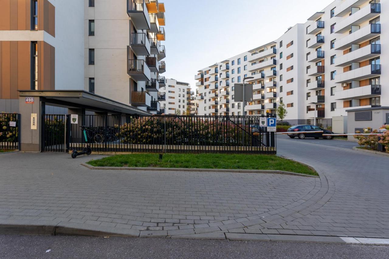 Warsaw Ulrychow Apartment With Parking By Renters Eksteriør billede